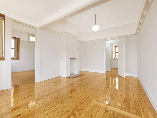 House for rent in Wollongong West, New South Wales