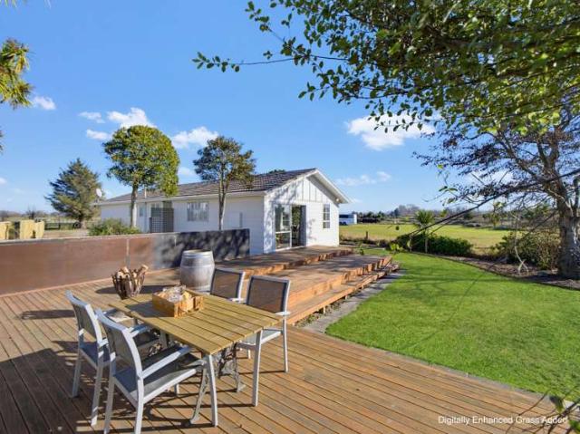 House for sale in Waikuku Beach, Canterbury