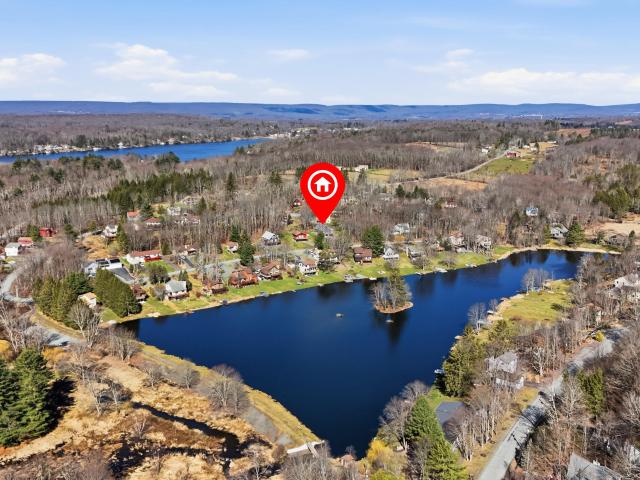 House for sale in Lake Ariel, Pennsylvania