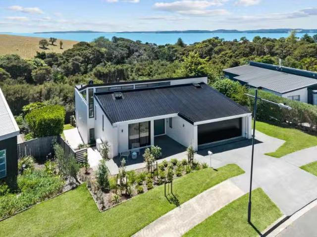 House for sale in East Tamaki, Oroua County