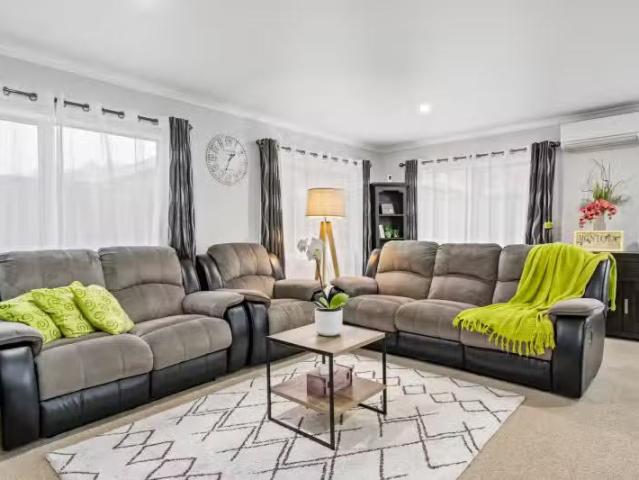 House for sale in Days Bay, Wellington