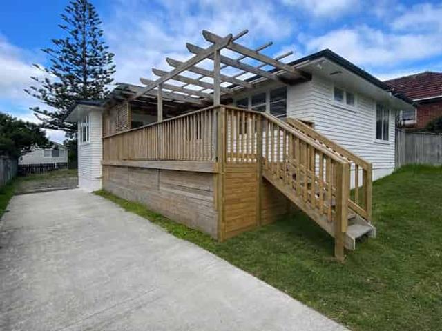 House for rent in Blockhouse Bay, Oroua County