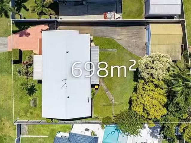 House for rent in Ashmore City