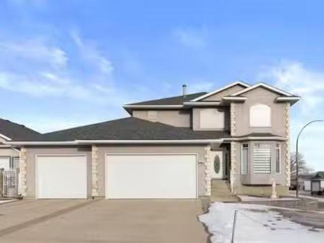 House for sale in Medicine Hat, Alberta