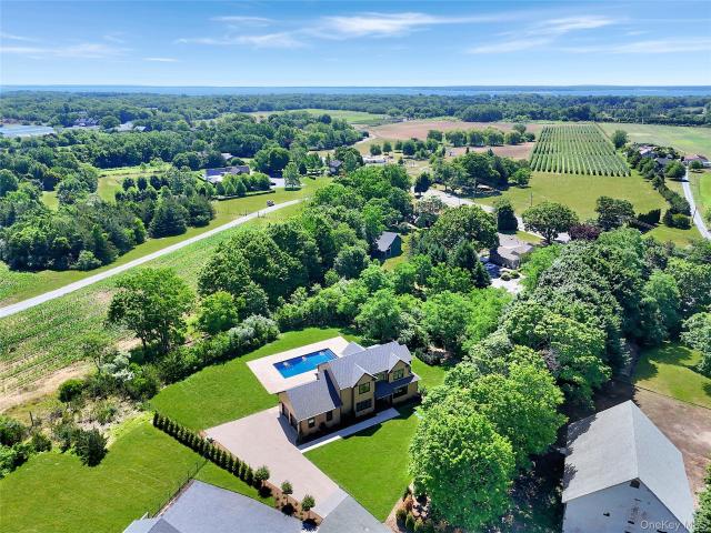 House for sale in Jamesport, New York