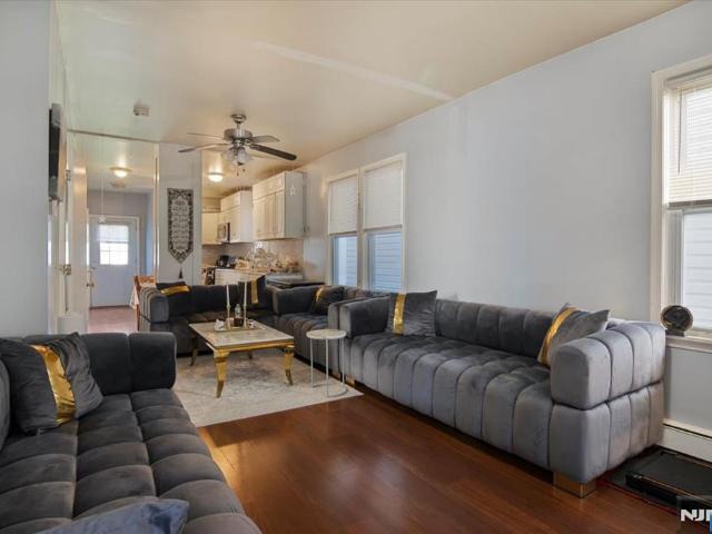House for sale in Wallington, New Jersey