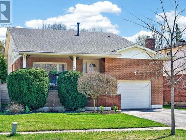 House for sale in Ancaster, Ontario