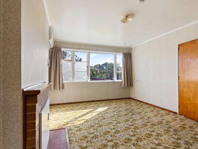 House for sale in Northcote Point, Kaipātiki