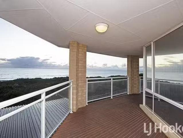 House for rent in Silver Sands