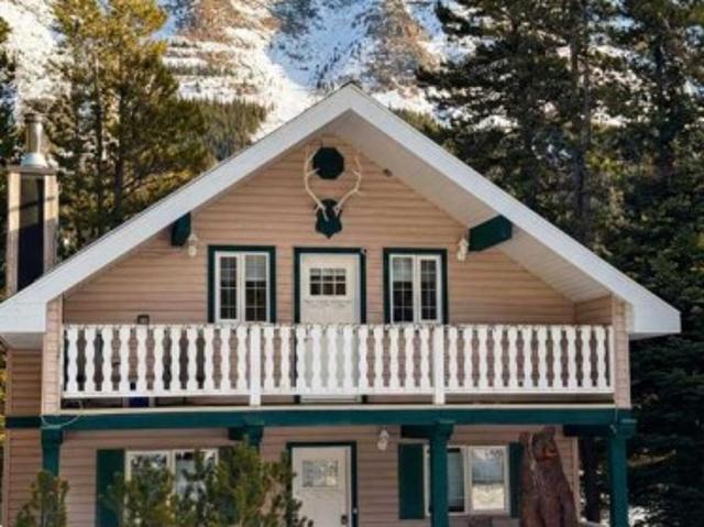 House for sale in Alberta