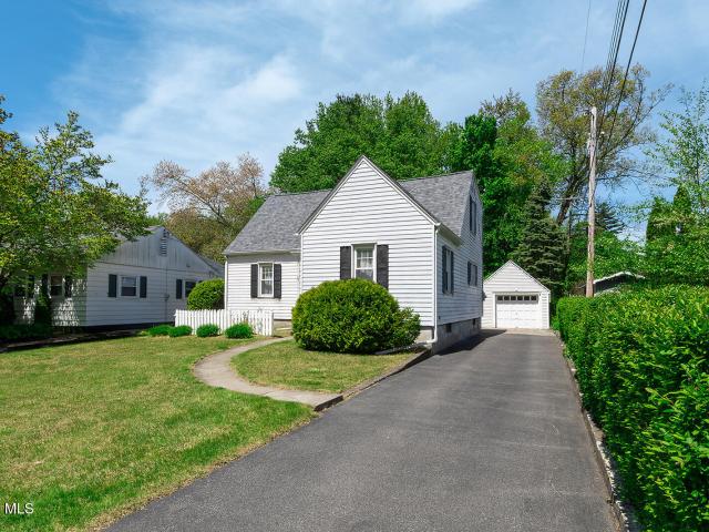 House for sale in Guilderland, New York
