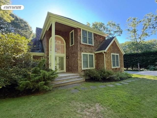 House for sale in Bridgehampton, Town of Southampton