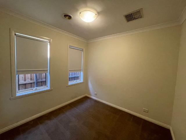 Townhouse for rent in Keilor East, Melbourne