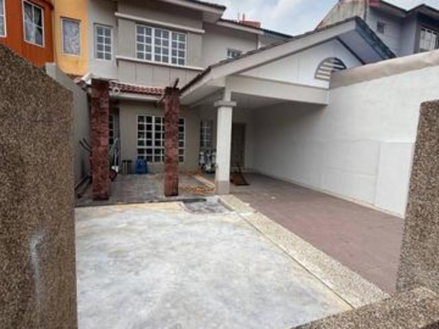 Terraced House for sale in Tanjong Sepat, Selangor