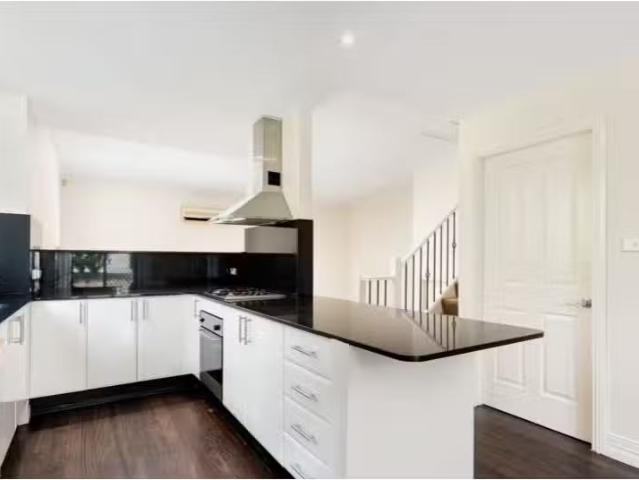 Condo for rent in Sydney, New South Wales