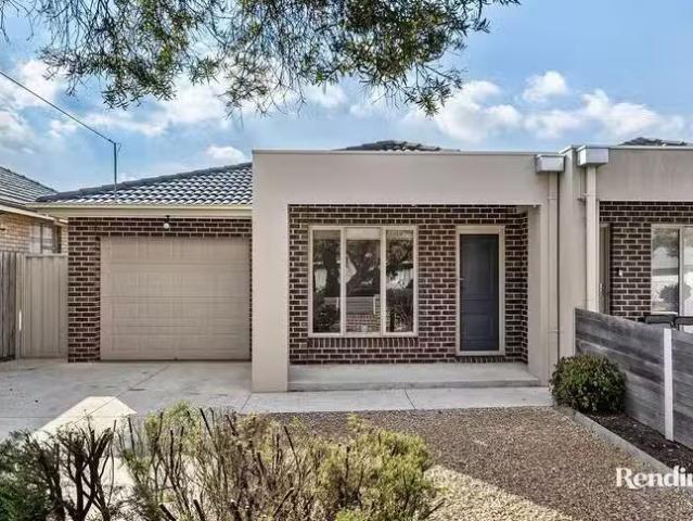 House for rent in Keilor, Victoria