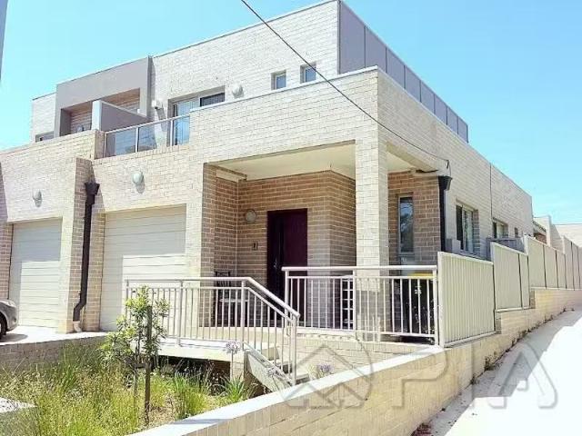 Condo for rent in Wentworthville