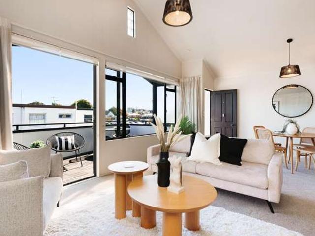 Townhouse for sale in Mount Maunganui, Tauranga City