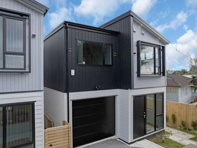 Townhouse for sale in Manurewa, Oroua County