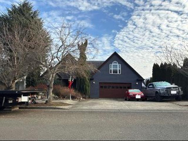 House for sale in Oregonia