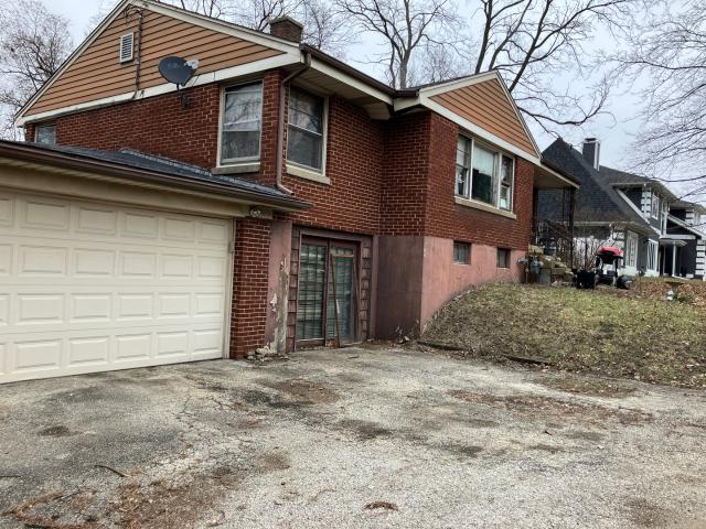 House for sale in Medinah, Illinois