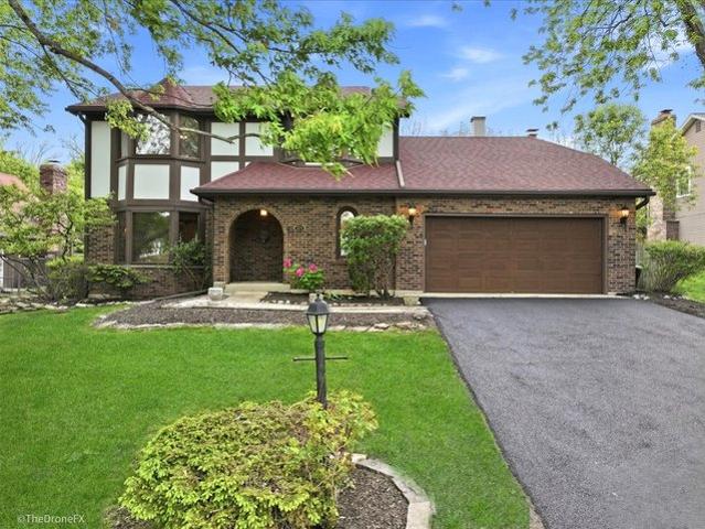 House for sale in Glen Ellyn, Illinois