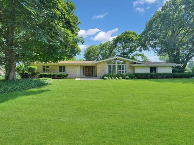 House for sale in Glen Ellyn, Illinois