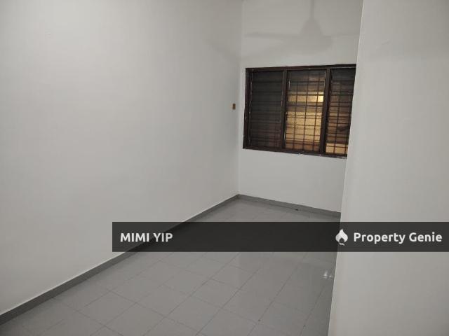 Terraced House for rent in Country Heights Damansara, Kuala Lumpur