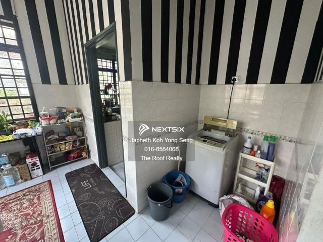 Shop for sale in Johor