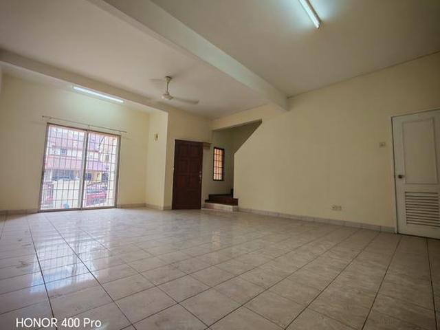 Terraced House for sale in Alam Impian, Selangor