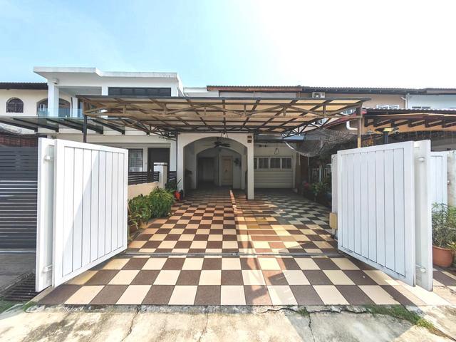 Terraced House for sale in Langat, Selangor
