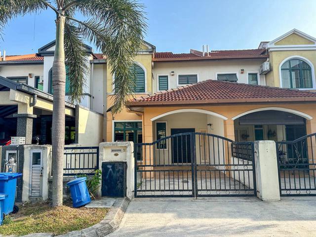 Terraced House for sale in Tanjong Sepat, Selangor
