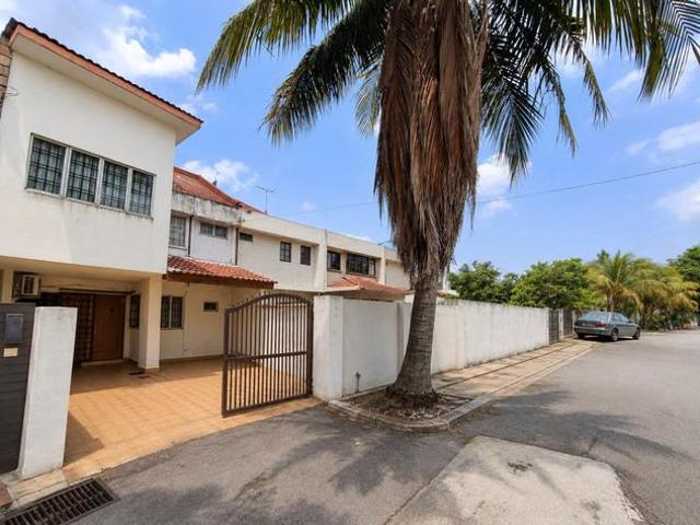 Terraced House for sale in Country Heights Damansara, Kuala Lumpur
