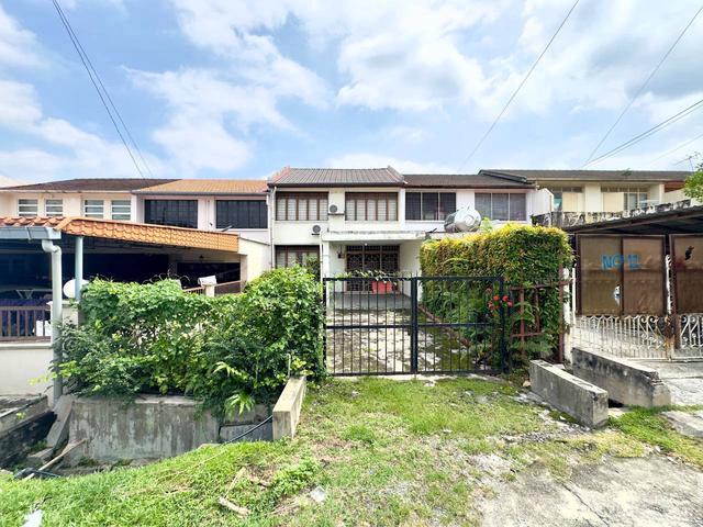Terraced House for sale in Langat, Selangor