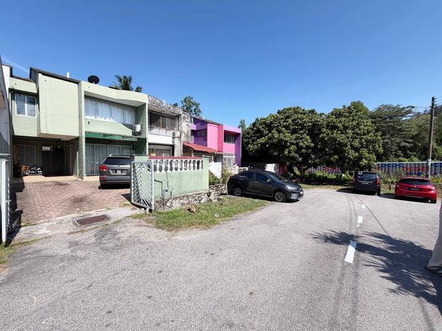 Terraced House for sale in Langat, Selangor