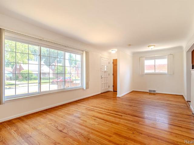 Property for rent in Saint Clair Shores, Michigan