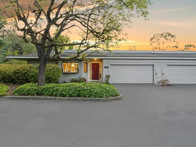 Townhouse for sale in Cupertino