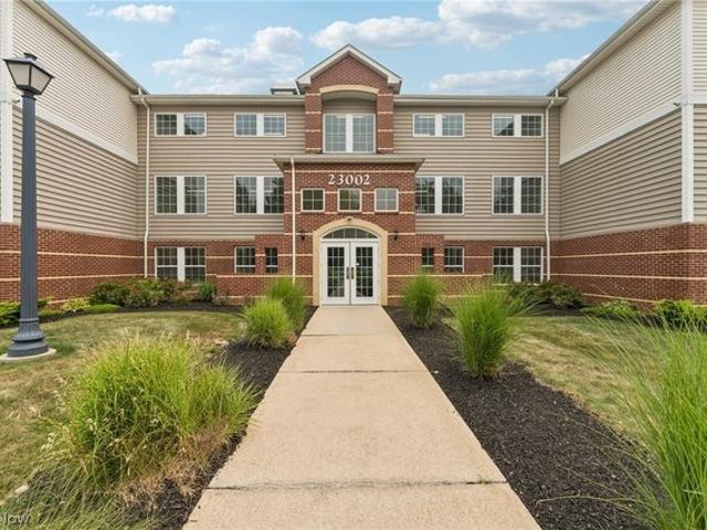 Condo for sale in Olmsted Falls, Ohio