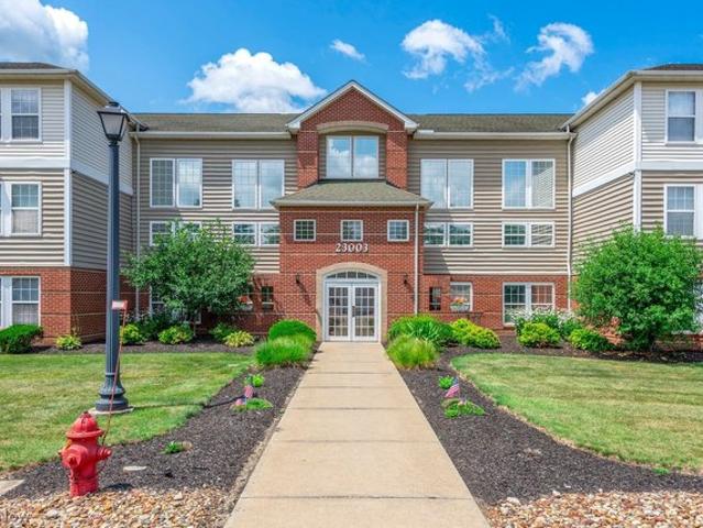 Condo for sale in Olmsted Falls, Cuyahoga County