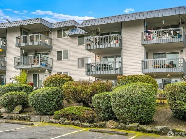 Condo for sale in Washington