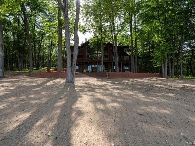 House for sale in Plainfield Charter Township, Michigan