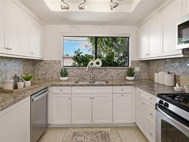 Townhouse for sale in Redondo Beach, Los Angeles County