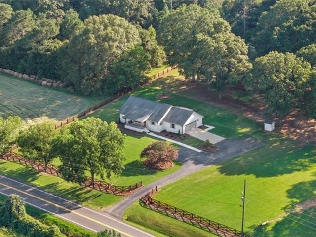 House for sale in Oconee, Georgia
