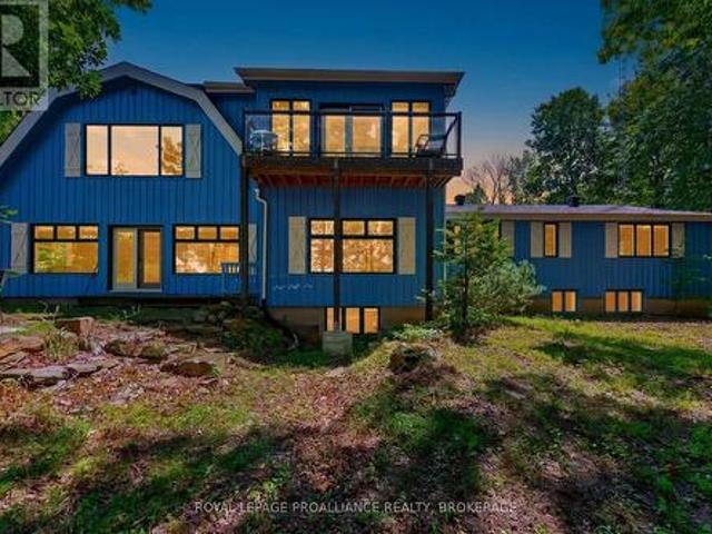 House for sale in Ontario