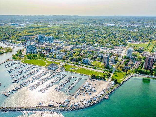 Apartment for rent in Oakville, Ontario