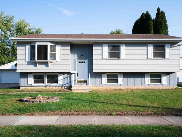 House for sale in Waverly, Iowa