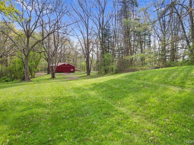 House for sale in New Hudson, Michigan