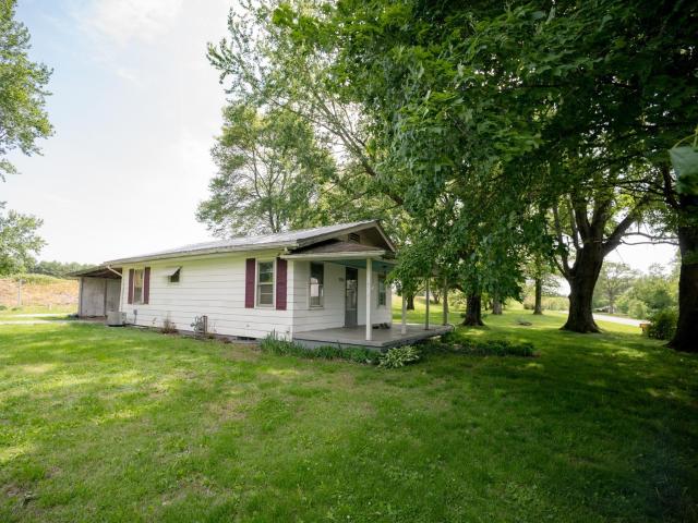 House for sale in Wheatland, Indiana