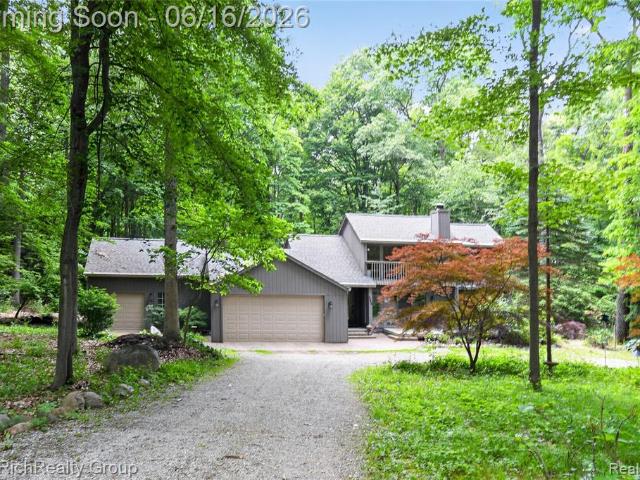 House for sale in New Hudson, Michigan