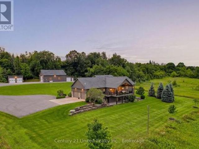 House for sale in Ontario